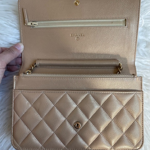 Authentic Chanel WOC - Picture 4 of 14